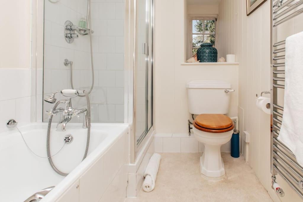 Dolls House - Luxury Townhouse *Sleeps 10* Villa Henley-on-Thames Eksteriør billede