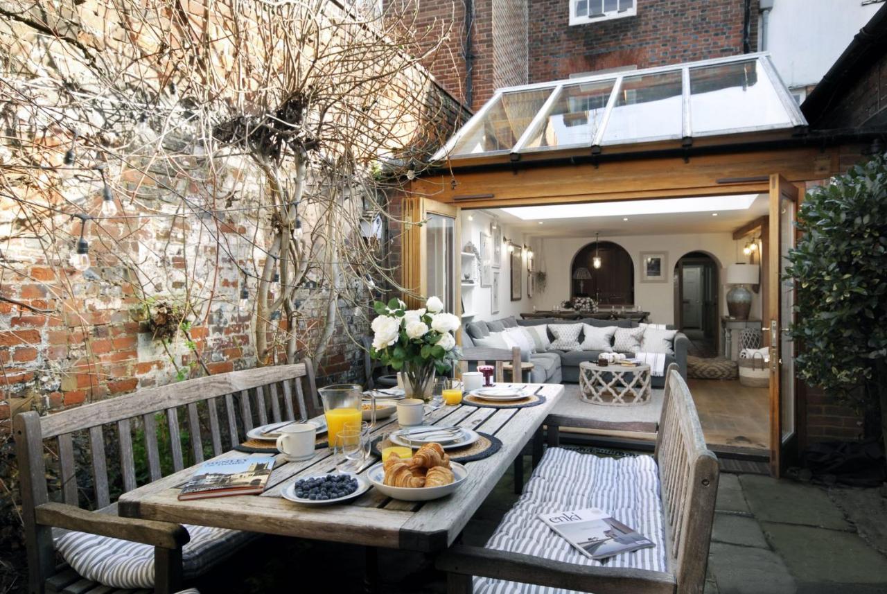 Dolls House - Luxury Townhouse *Sleeps 10* Villa Henley-on-Thames Eksteriør billede