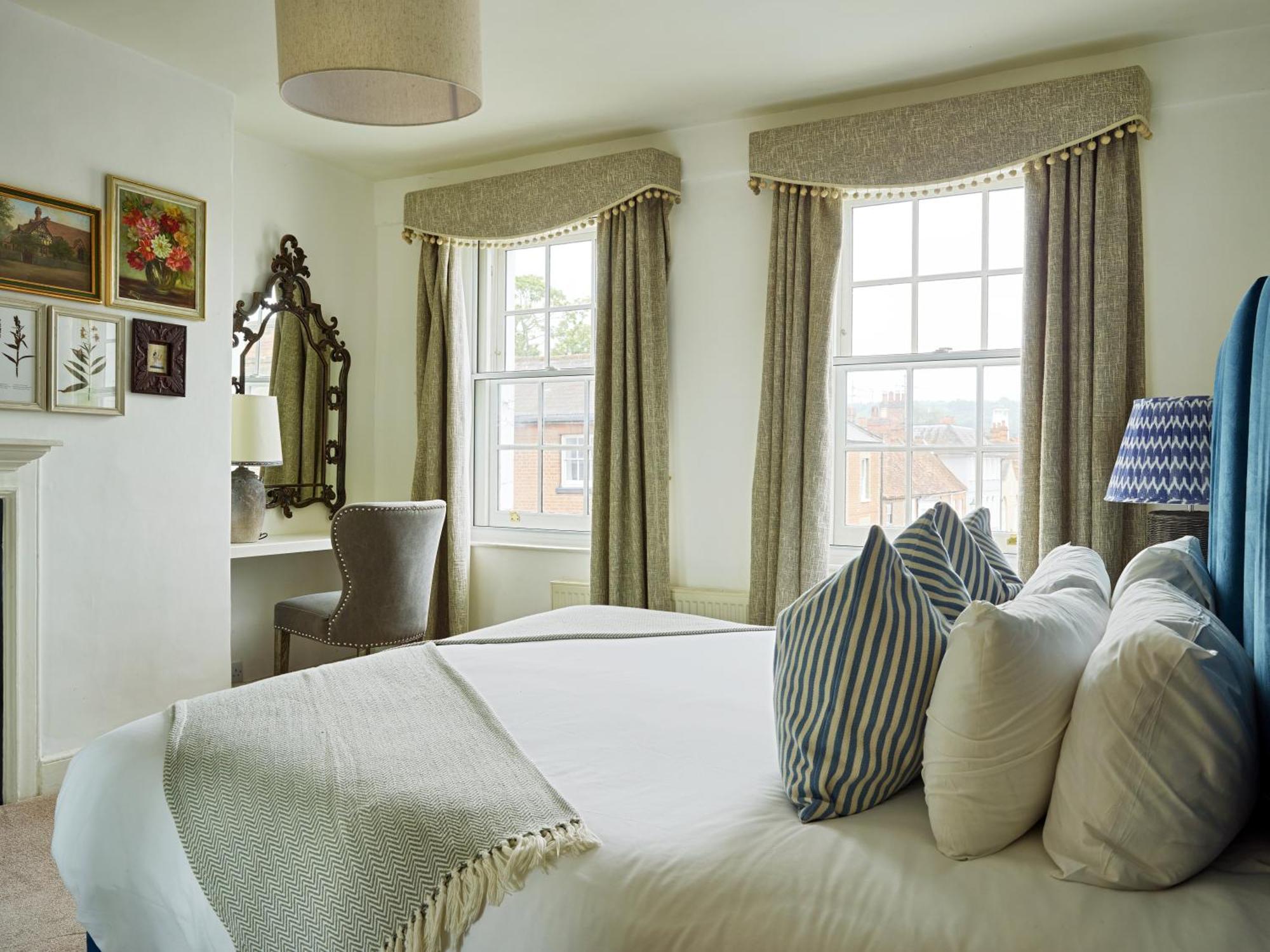 Dolls House - Luxury Townhouse *Sleeps 10* Villa Henley-on-Thames Eksteriør billede